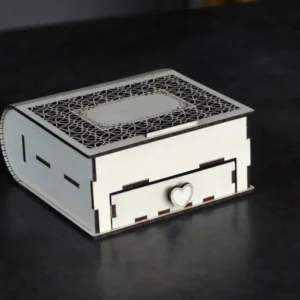 Boîte à bijoux artisanale en bois avec gravure dentelle et tiroir cœur