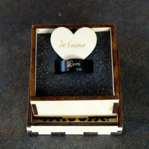 Ecrin bague mariage en bois gravé avec prénoms et dates personnalisables